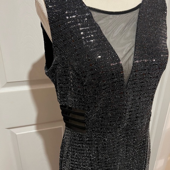 Enfocus Studio evening dress size 12, worn once,EUC, shimmery sequins with split - Picture 2 of 14